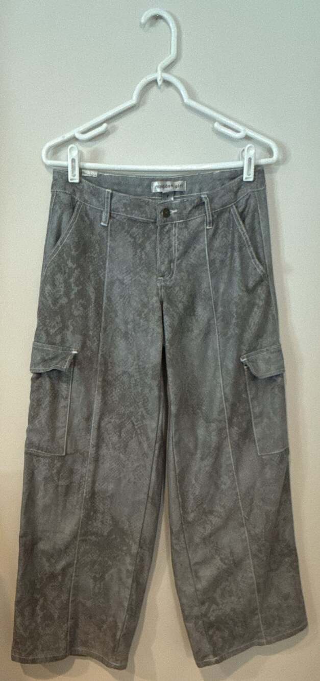 Madden Girl Cargo Pants Size 7 Gray Snake Print Mineral Wash Wide Leg